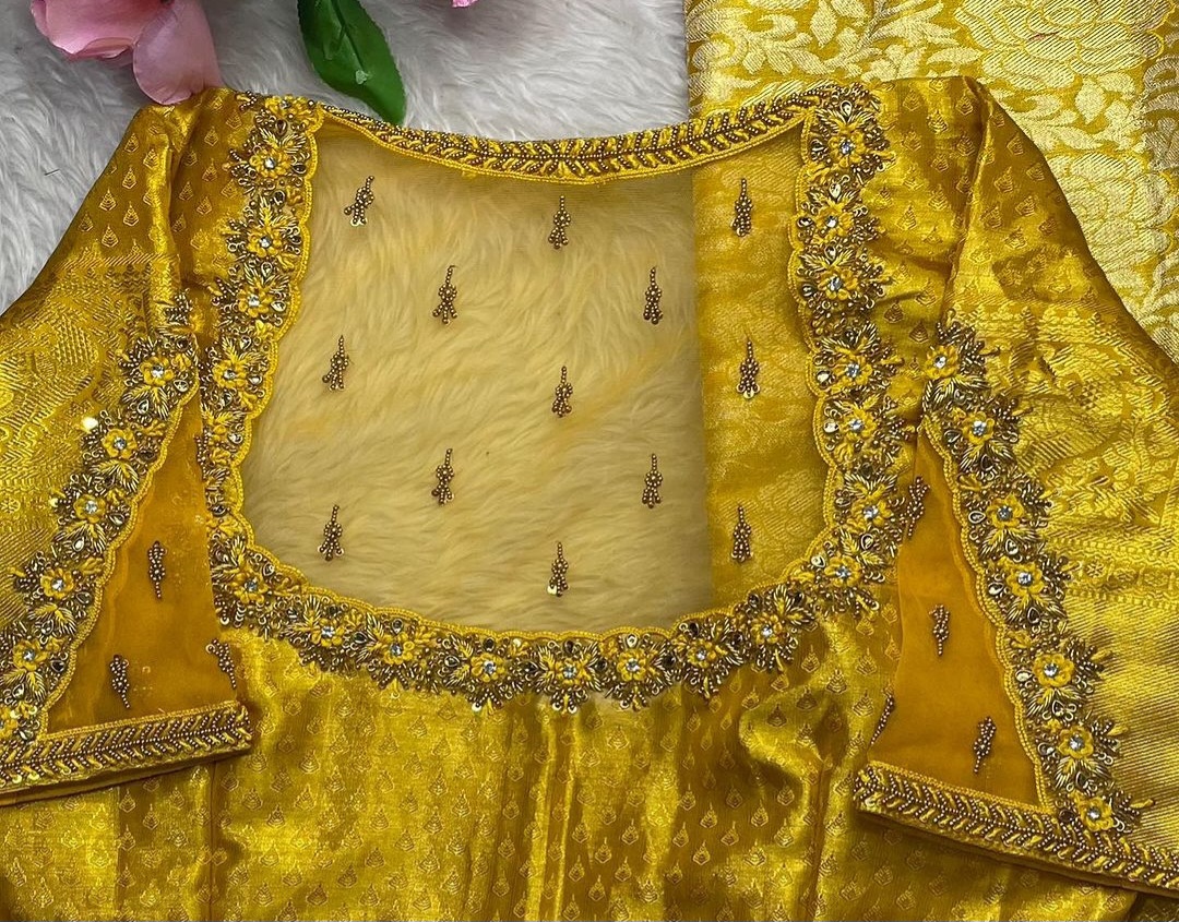 Whispers Net Elegance