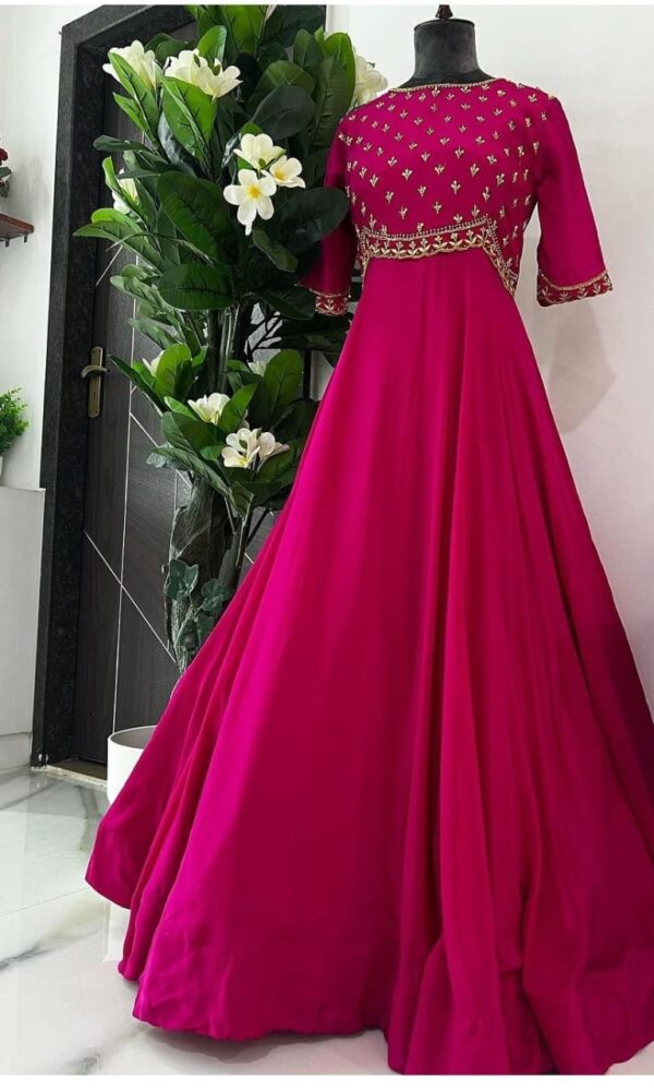 Carmine Charm Delight