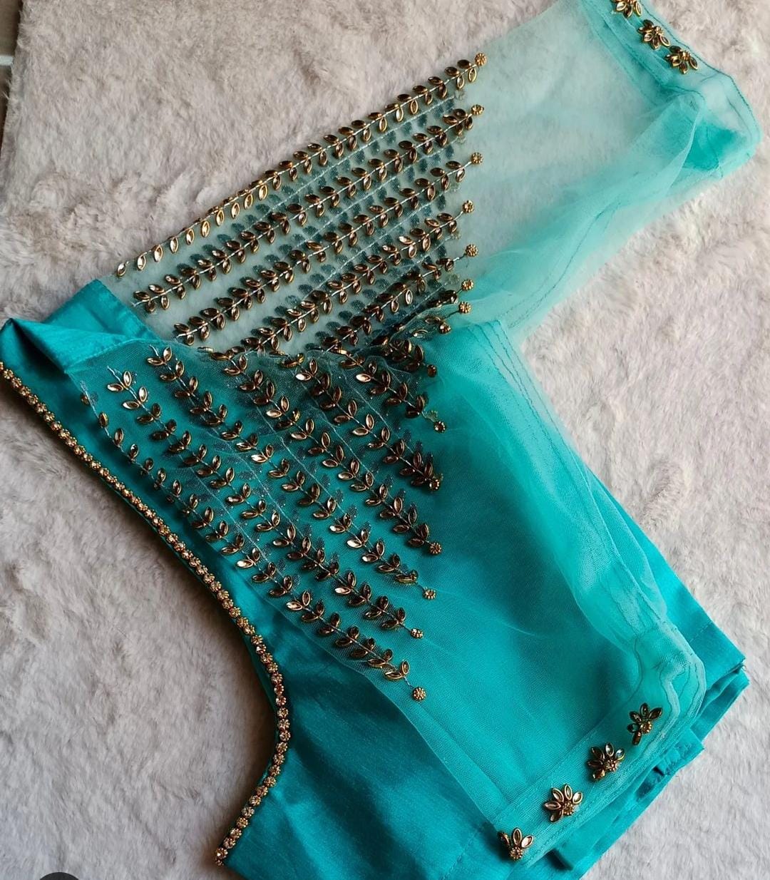 Net Sleeve Kundan Charm