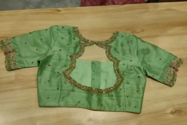 Meadow Bliss – Parrot Green Elegance