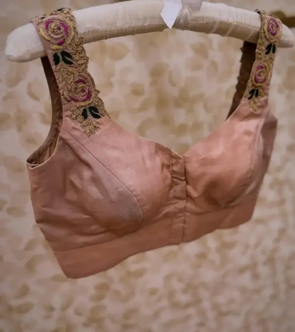 Sophisticated Peach Sleeveless Blouse with Back Open Design