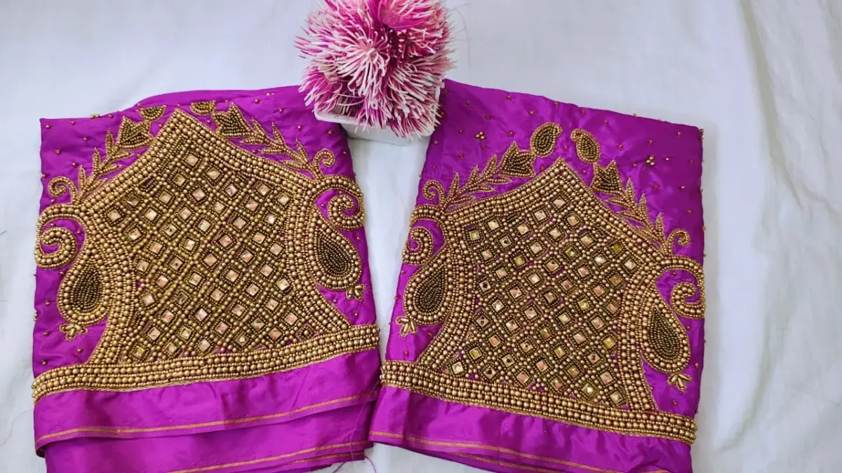 Graceful Glow – Simple Beads Work Blouse at Special Offer 4