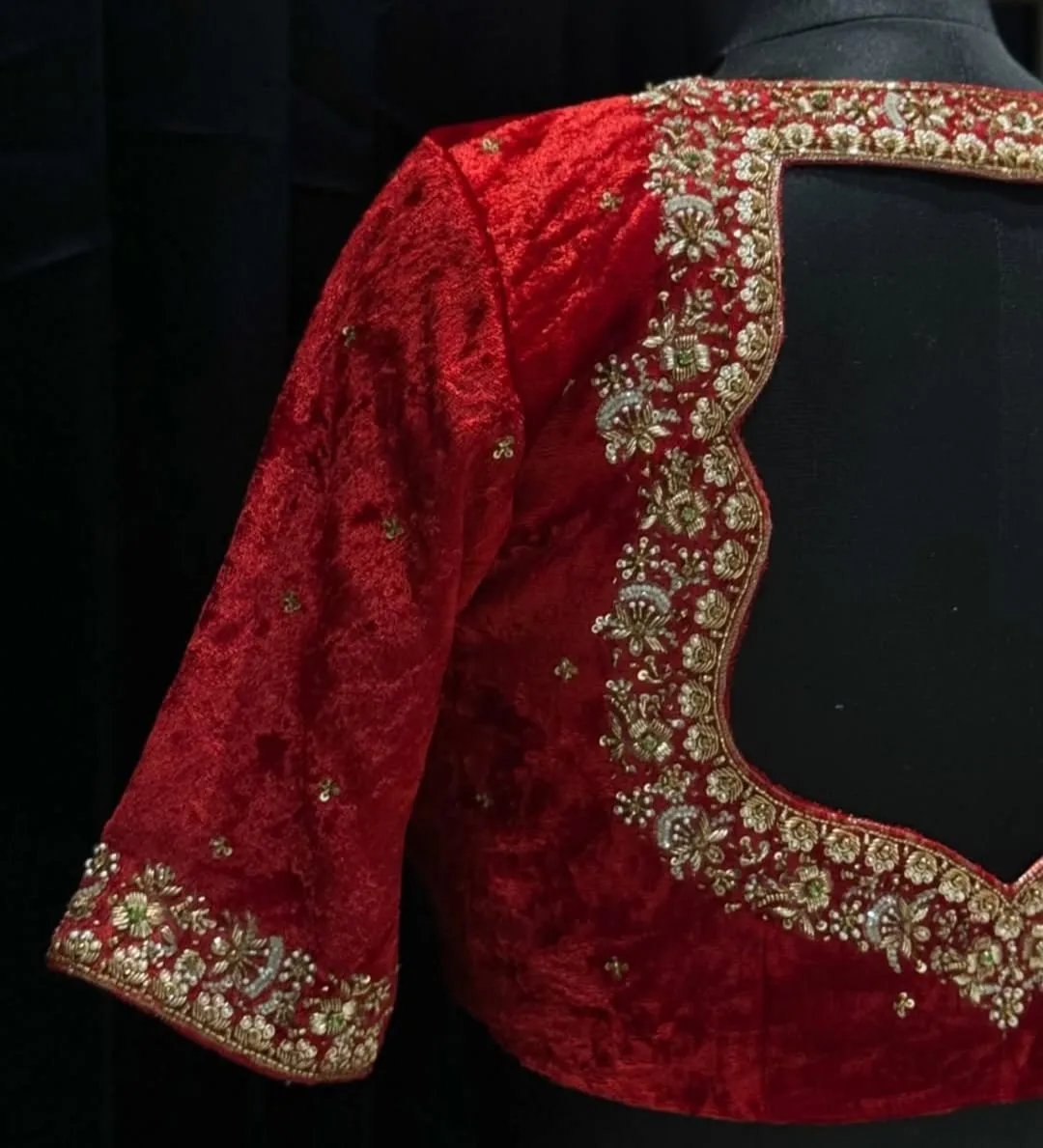 Luxurious Velvet Maggam Work Blouse – Trending Statement Piece!