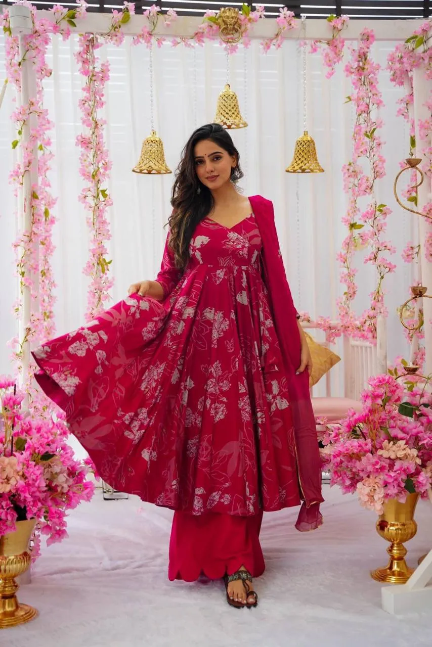 Stylish Aura Maroon Suit with Dupatta
