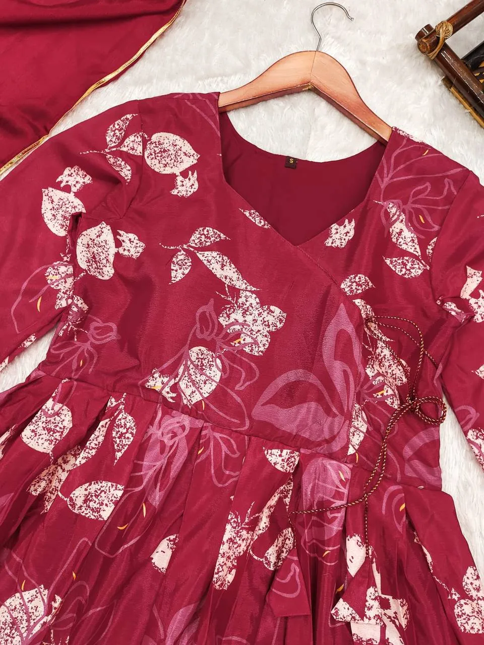 Stylish Aura Maroon Suit with Dupatta