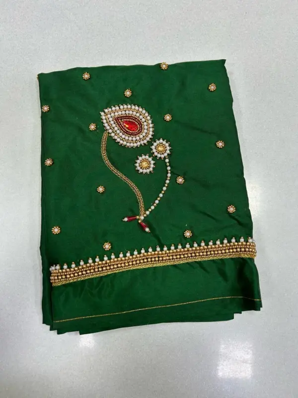 Timeless Beauty – Elegant Nath Collections at Unbeatable Prices