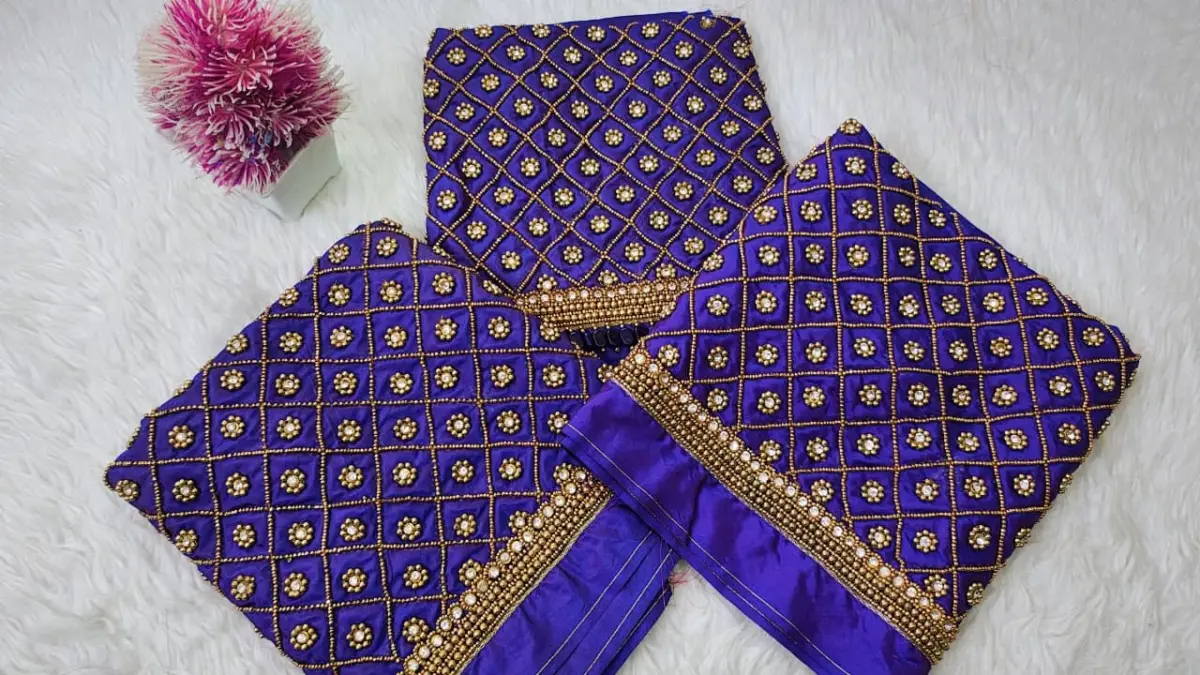 Chic Checks Aari Work Blouse – Trending Design at Unmissable Offer 4