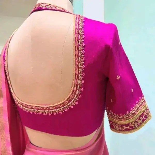Chic Pink Collar Neck Maggam Work Blouse – Style Meets Sophistication!