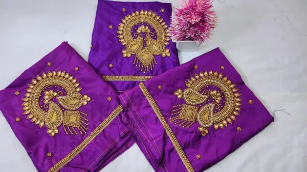 Graceful Moon Buti Aariwork Blouse – Elegant Beauty on Offer