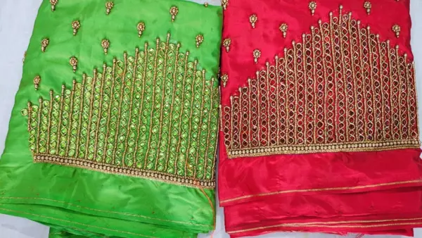 Timeless Minimal Zardosi Kundan Blouse – Designer Touch, Exclusive Offer!