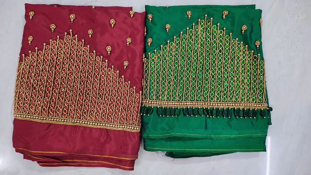 Timeless Minimal Zardosi Kundan Blouse – Designer Touch, Exclusive Offer! 6