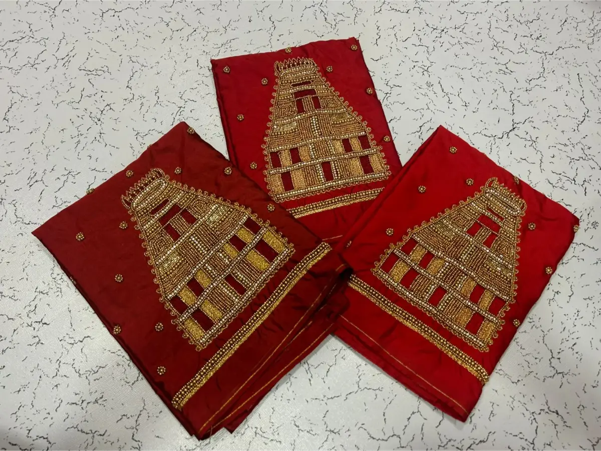 Timeless Traditional Temple Maggam Work Blouse – Divine Elegance Redefined! 4