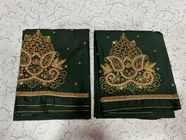 Elegant Threads – Buti Aariwork Blouse for Effortless Grace