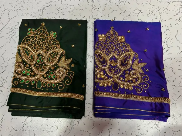 Elegant Threads – Buti Aariwork Blouse for Effortless Grace