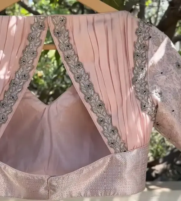 Regal Peach Madhubala Style Aariwork Blouse – Vintage Elegance Redefined