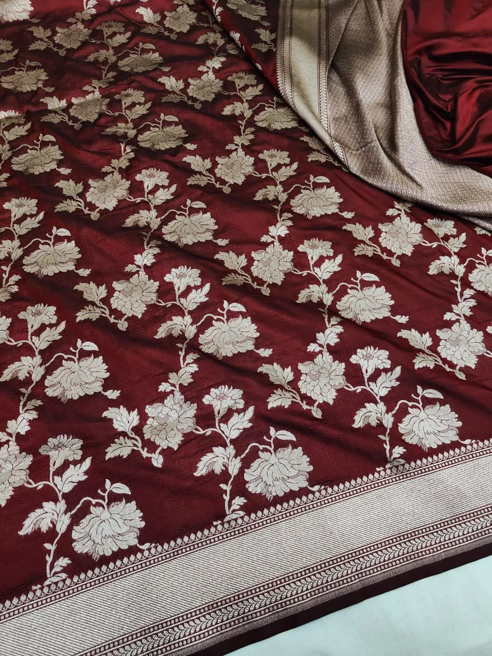 Exclusive Pure Banarasi Handloom Katan Silk Saree with Rich Golden Zari | Silk Mark Certified