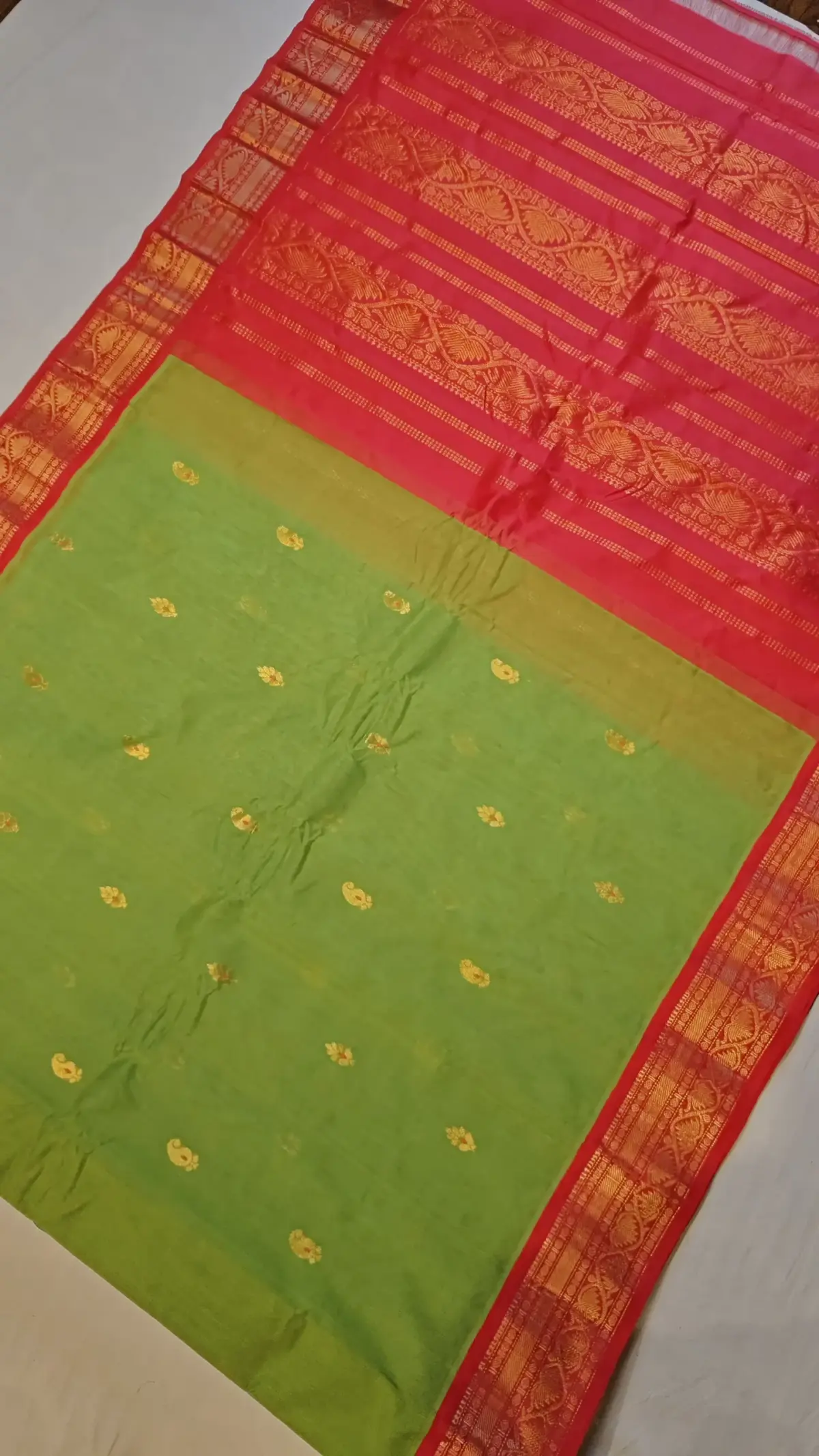 Premium Gadwal Cotton Saree with Buta Meena & Kuthu Interlock Weaving | Pure Combed Yarn