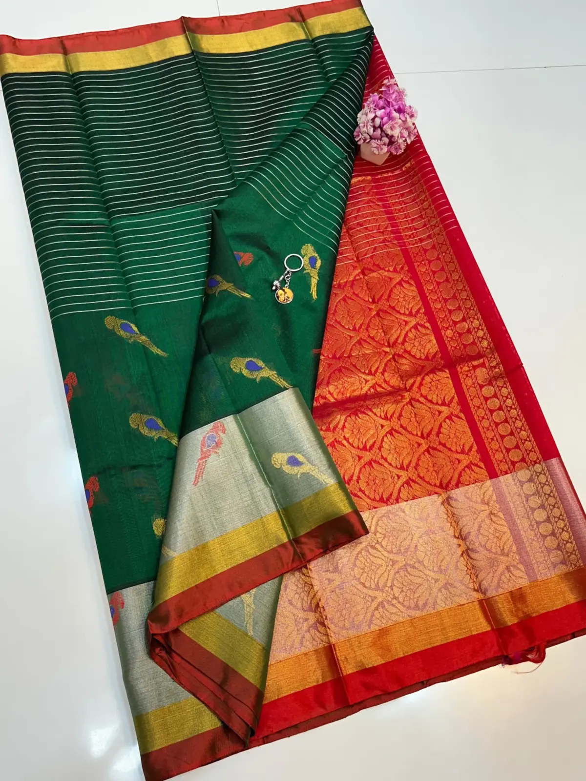 Pure Handloom Checks Cotton by Pattu Sarees with Minimal Kaddi Border Finish