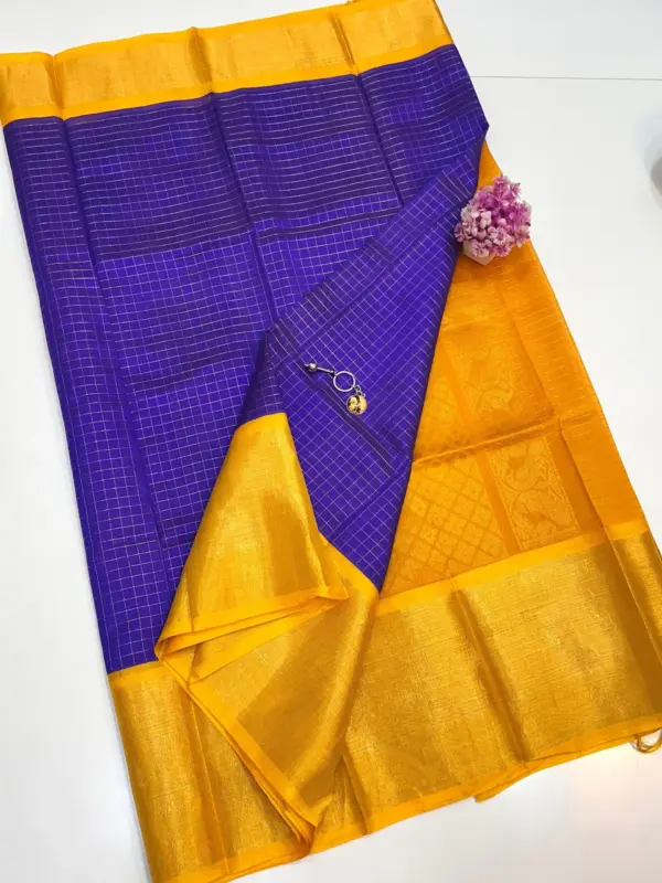 Pure Handloom Checks Cotton by Pattu Sarees with Minimal Kaddi Border Finish