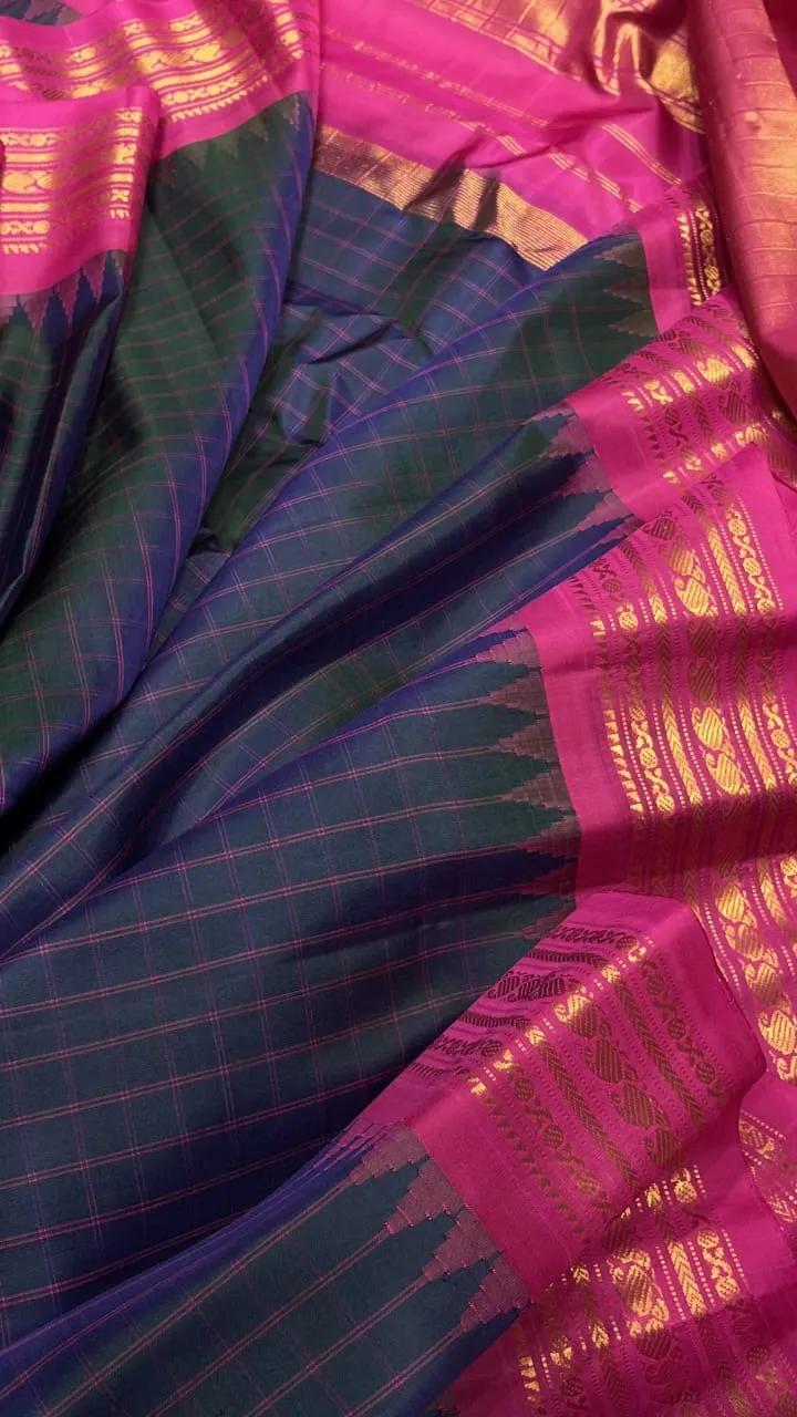 Timeless Elegance Pure Gadwal Silk Saree with Rich Zari Border – Royal Heritage Weave