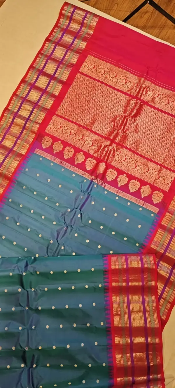 Timeless Gadwal Silk Saree with Kanchi Resham Pattu Border & Dual Buta | Kuthu Interlock Weaving