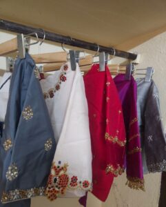 latest designer aariwork blouses online