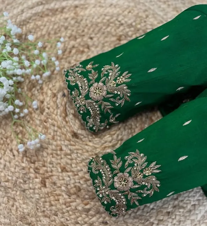 Bottle Green Maggam Work Blouse | Floral Embroidery Sweetheart Neck Silk Blouse | Readymade Hand Embroidered Saree Blouse
