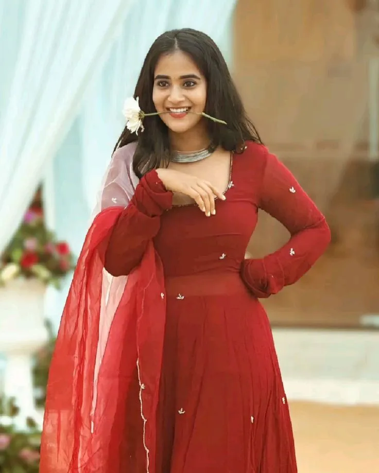 Elegant Red Silk Anarkali with Pink Dupatta – Premium Hand-Embroidered Ethnic Wear