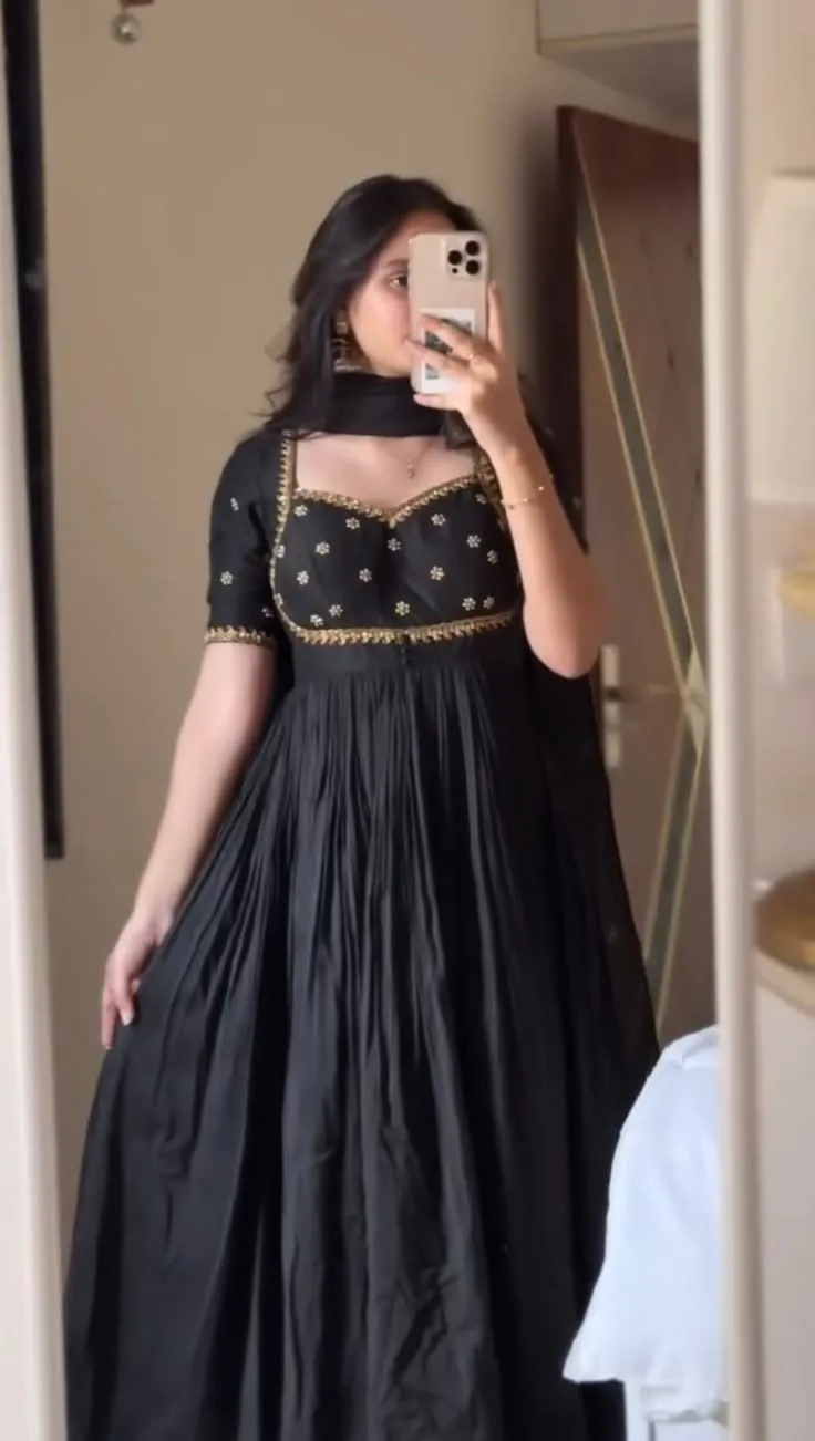Black Sweetheart Neck Anarkali Dress with Gold Work | Heavy Flared Party Wear Gown
