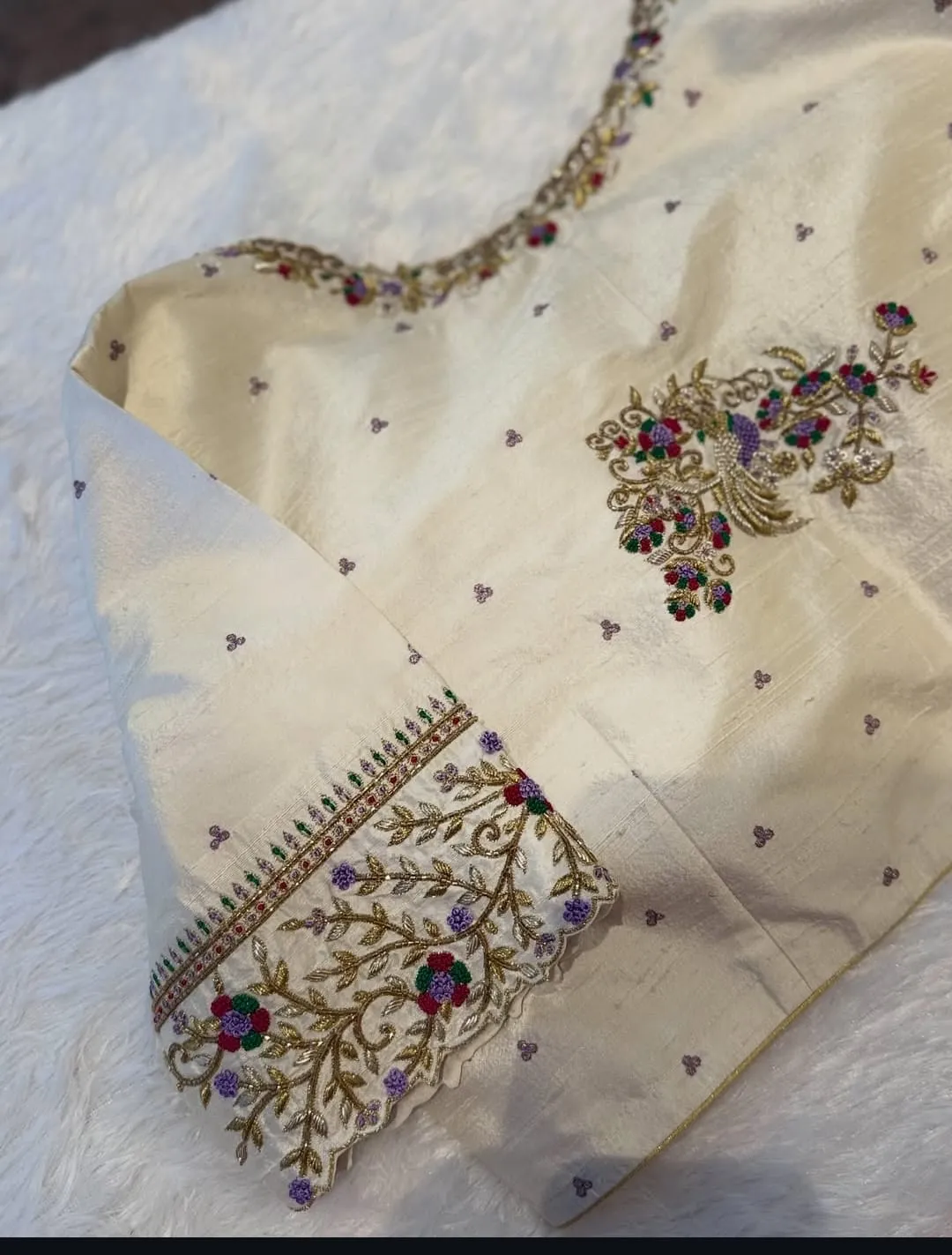 Off-White Silk Saree Blouse | Scalloped Sleeve & Peacock Hand Embroidery 1