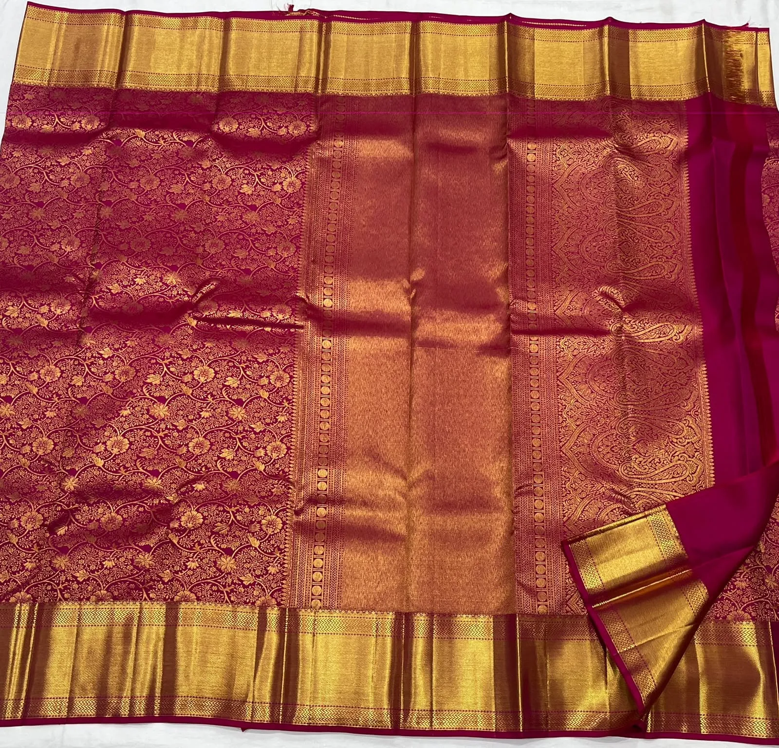 Buy 100% Pure Kanchipuram Silk Sarees Online | Silk Mark Tag Certified