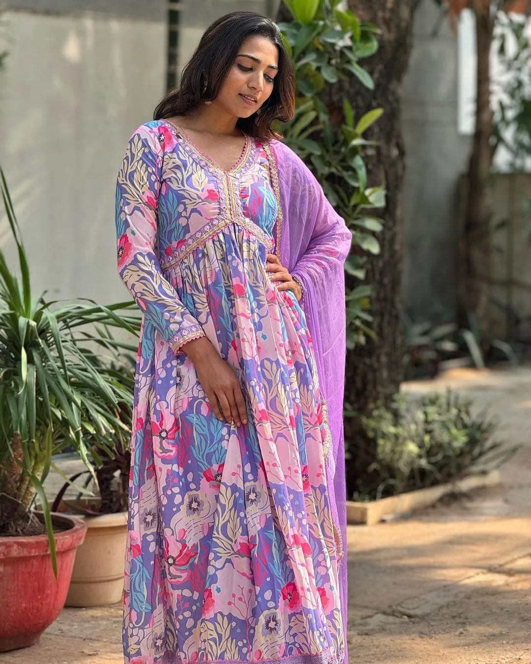 Digital Floral Muslin Alia Cut Kurta Set with Chiffon Dupatta & Pant – 3-Piece Festive Party Wear