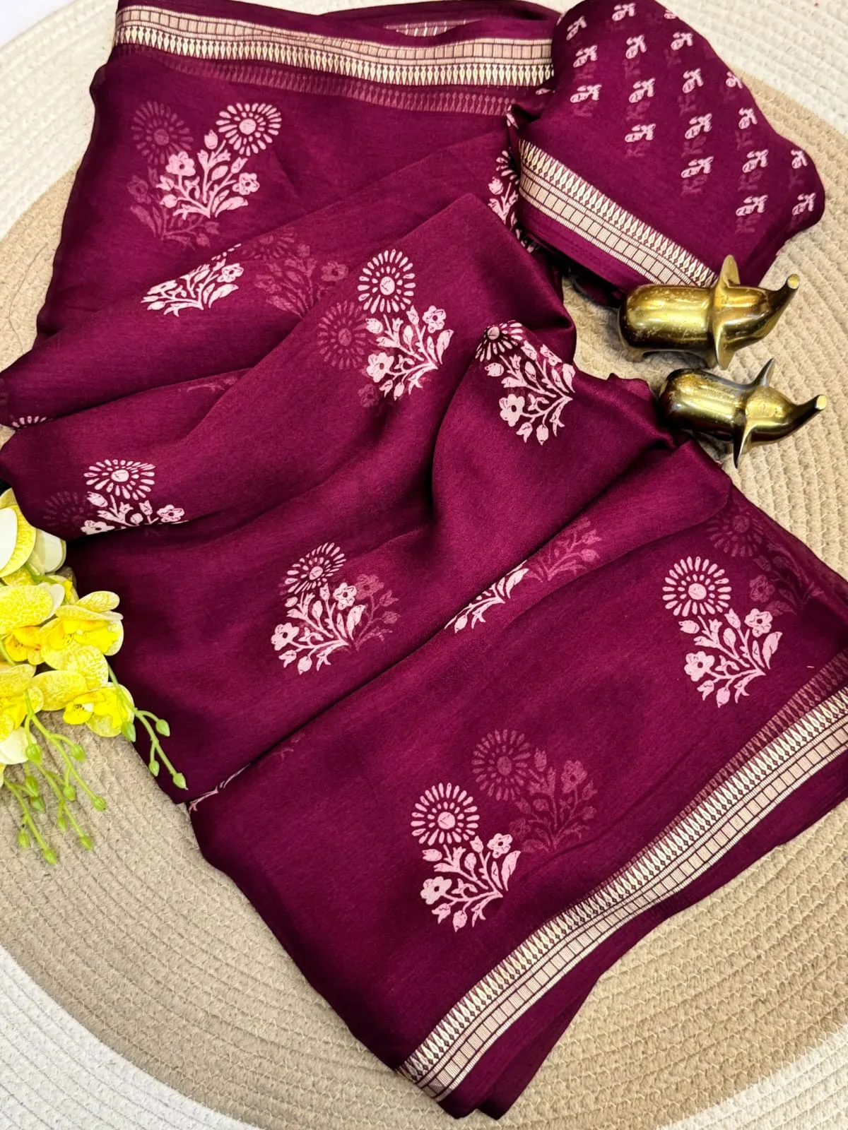Floral Printed Heavy Georgette Silk Saree – Woven Zari Jacquard Border with Printed Blouse Piece