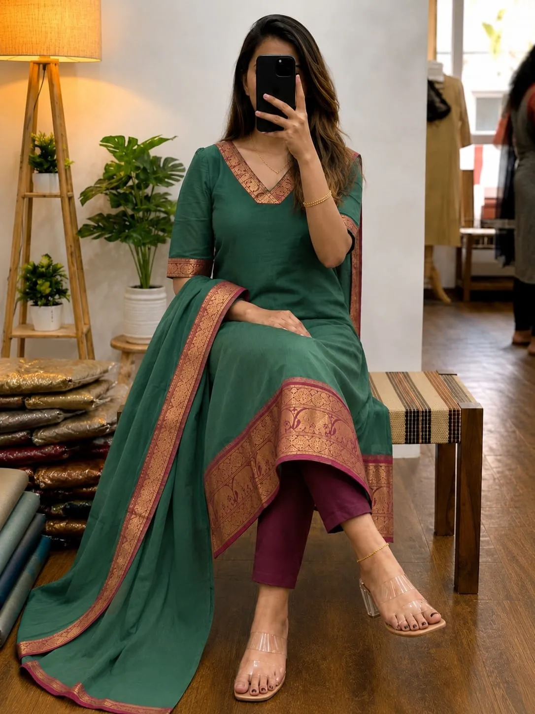 Kanchi Cotton Kurti with Dupatta Set Wholesale | V-Neck Zari Border 2-Piece Suit (Sizes S-3XL)