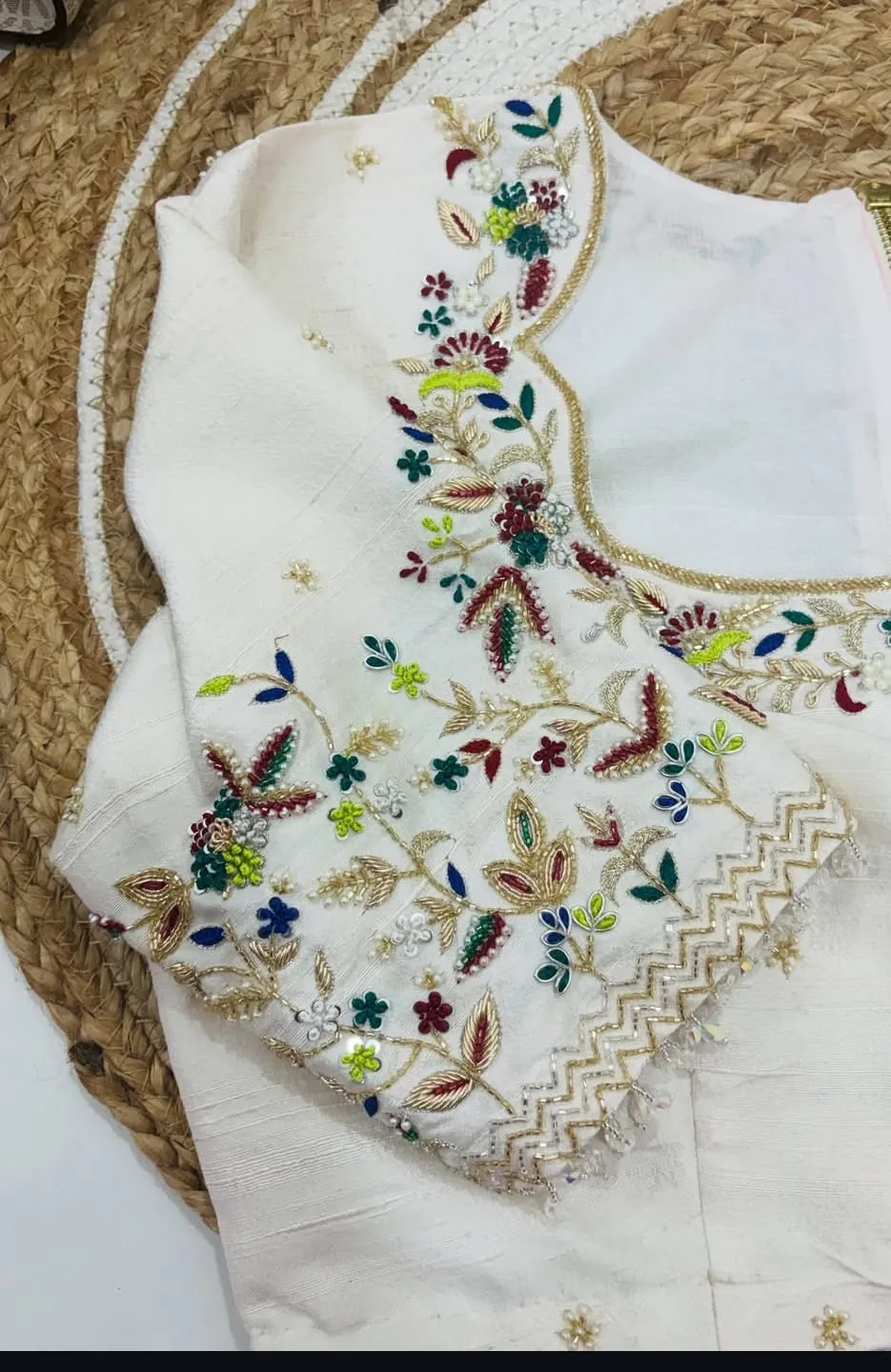 Off-White Raw Silk Saree Blouse – Multicolor Floral Threadwork & Zigzag Zari Border Sleeves Blouse with Back Zipper