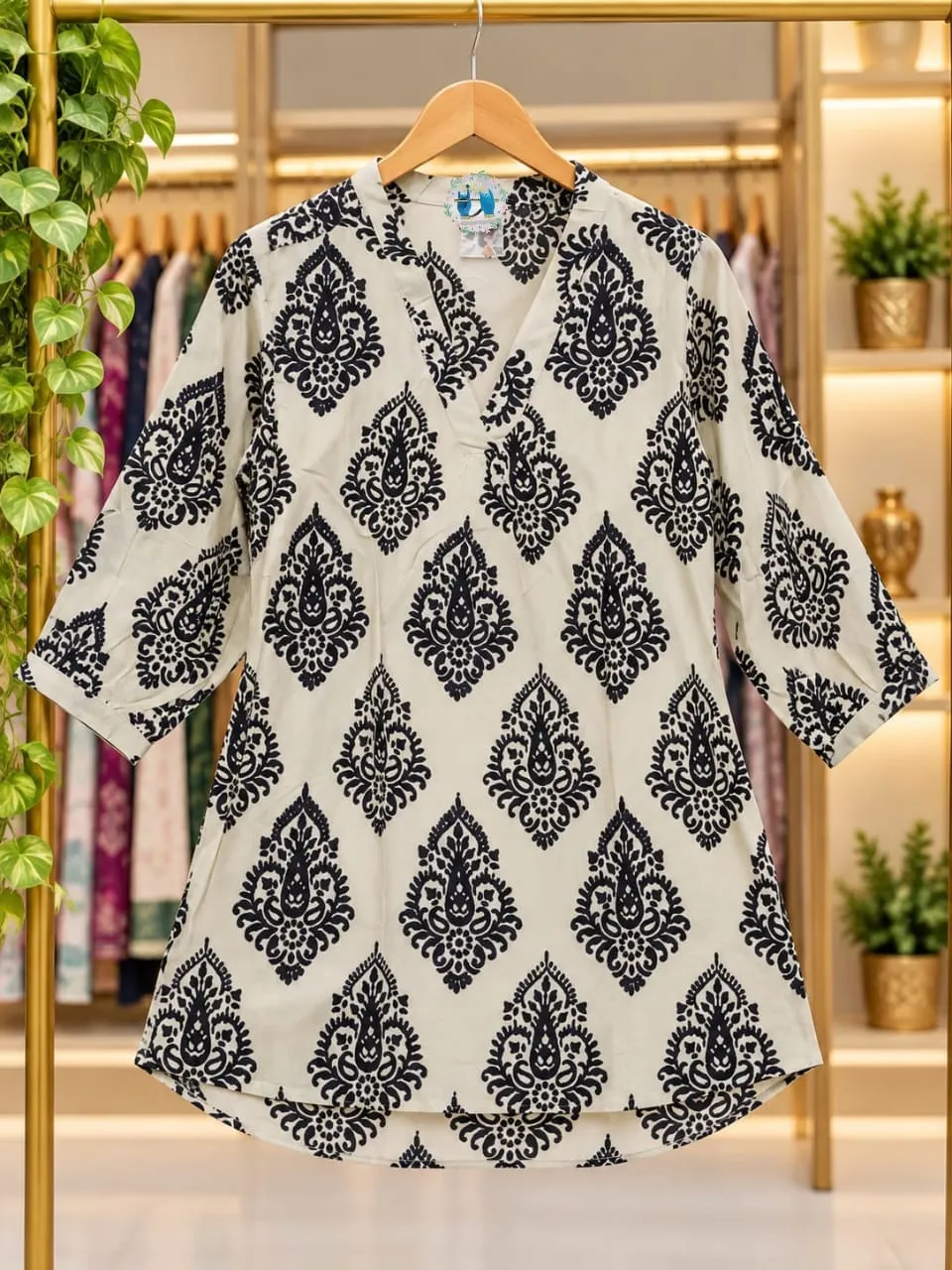 Plus Size Pure Cotton A-Line Tunic Kurti (Size 40-48) with V-Neck Placket | Breathable Daily Wear & Workwear Printed Short Top Under 600