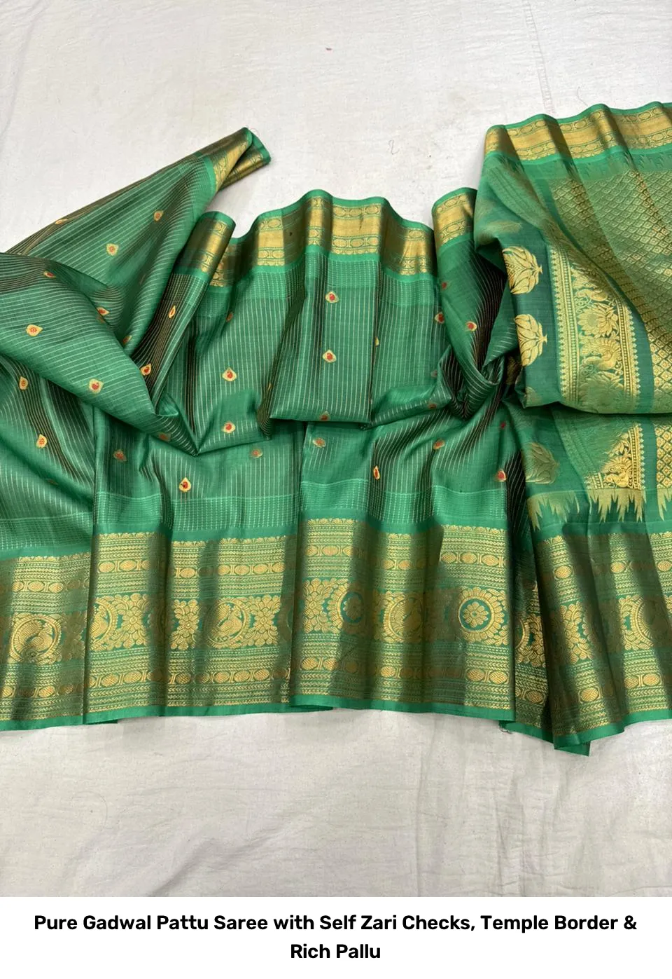 Pure Gadwal Pattu Saree with Self Zari Checks, Temple Border & Rich Pallu 20