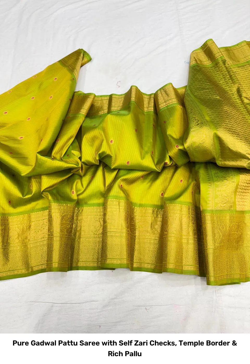 Pure Gadwal Pattu Saree with Self Zari Checks, Temple Border & Rich Pallu 5