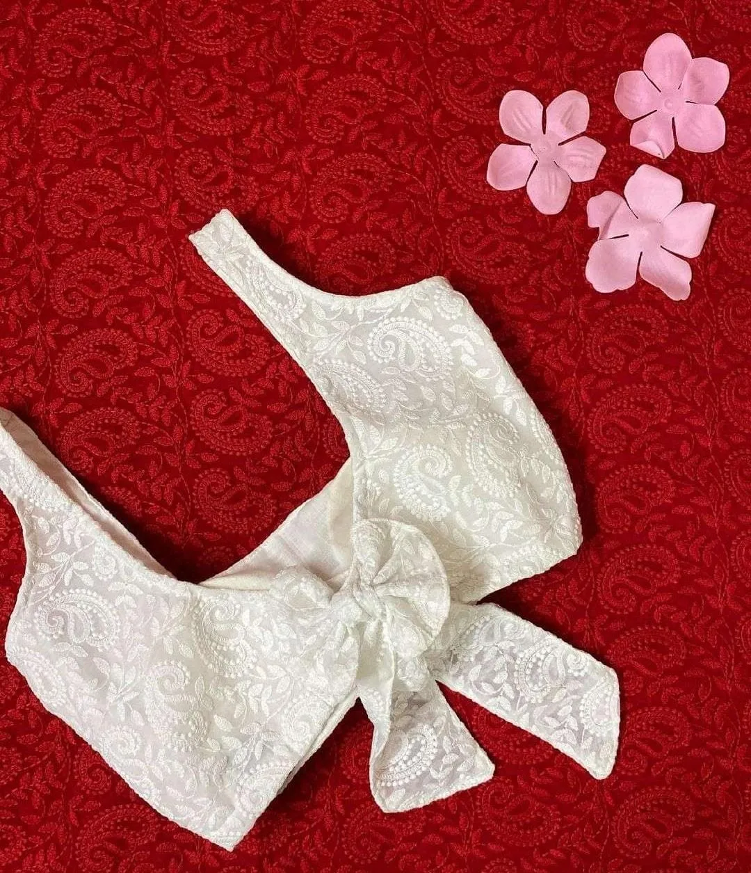 Wholesale Chikankari Square Neck Readymade Blouse – Padded Sleeveless Designer Back Bow Saree Choli (Free Size 32–44)