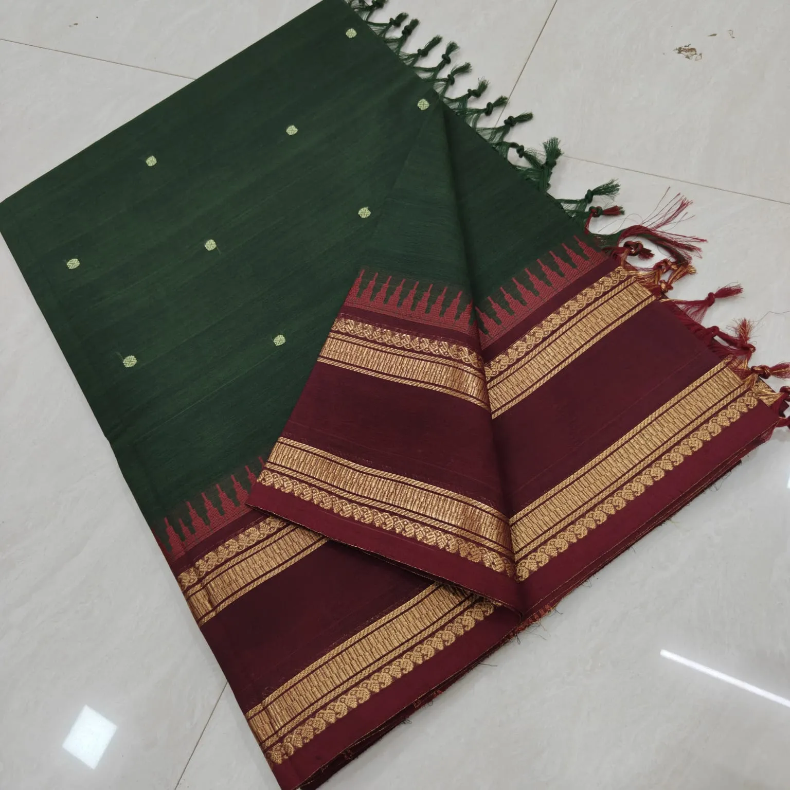 Wholesale Pure Cotton Kanchi Zari Border Putta Sarees | 100s Count Soft Handloom Drapes