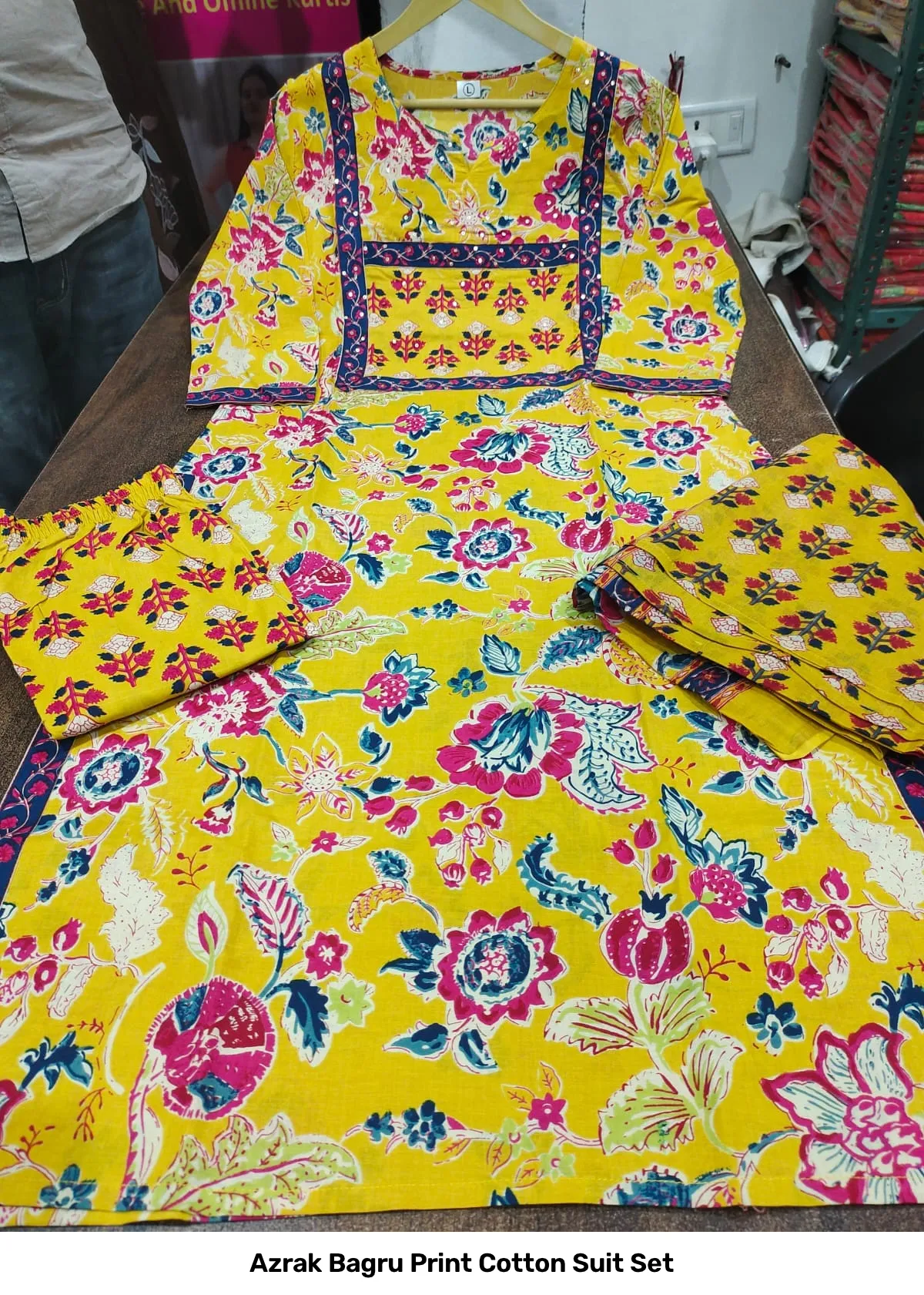 Azrak Bagru Print Cotton Suit Set 15