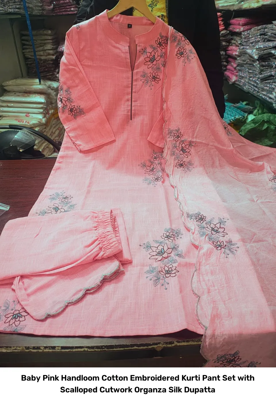 Baby Pink Handloom Cotton Embroidered Kurti Pant Set with Scalloped Cutwork Organza Silk Dupatta 7