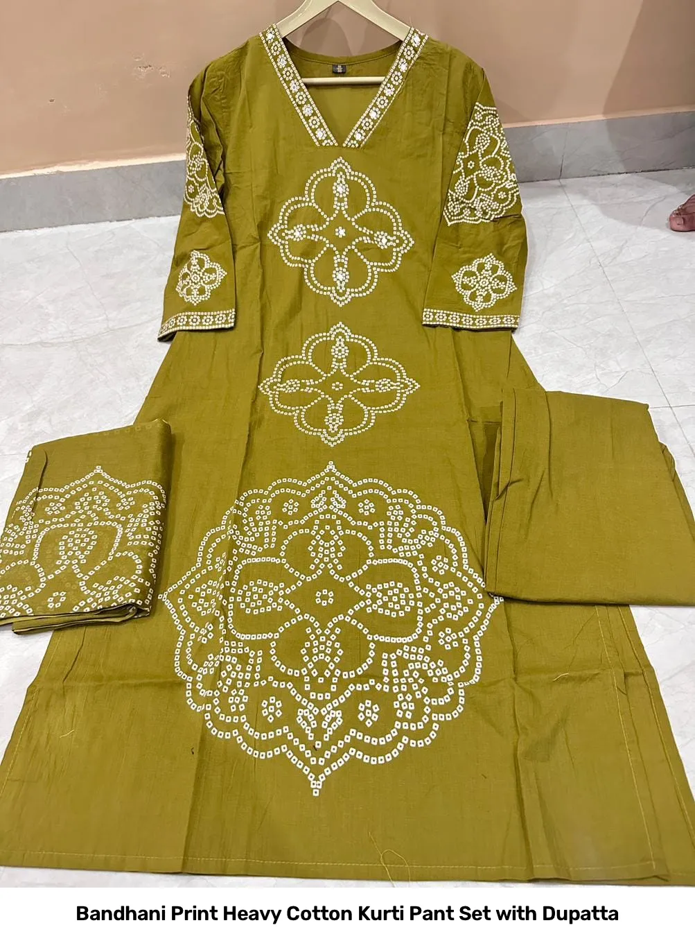 Bandhani Print Heavy Cotton Kurti Pant Set with Dupatta 12