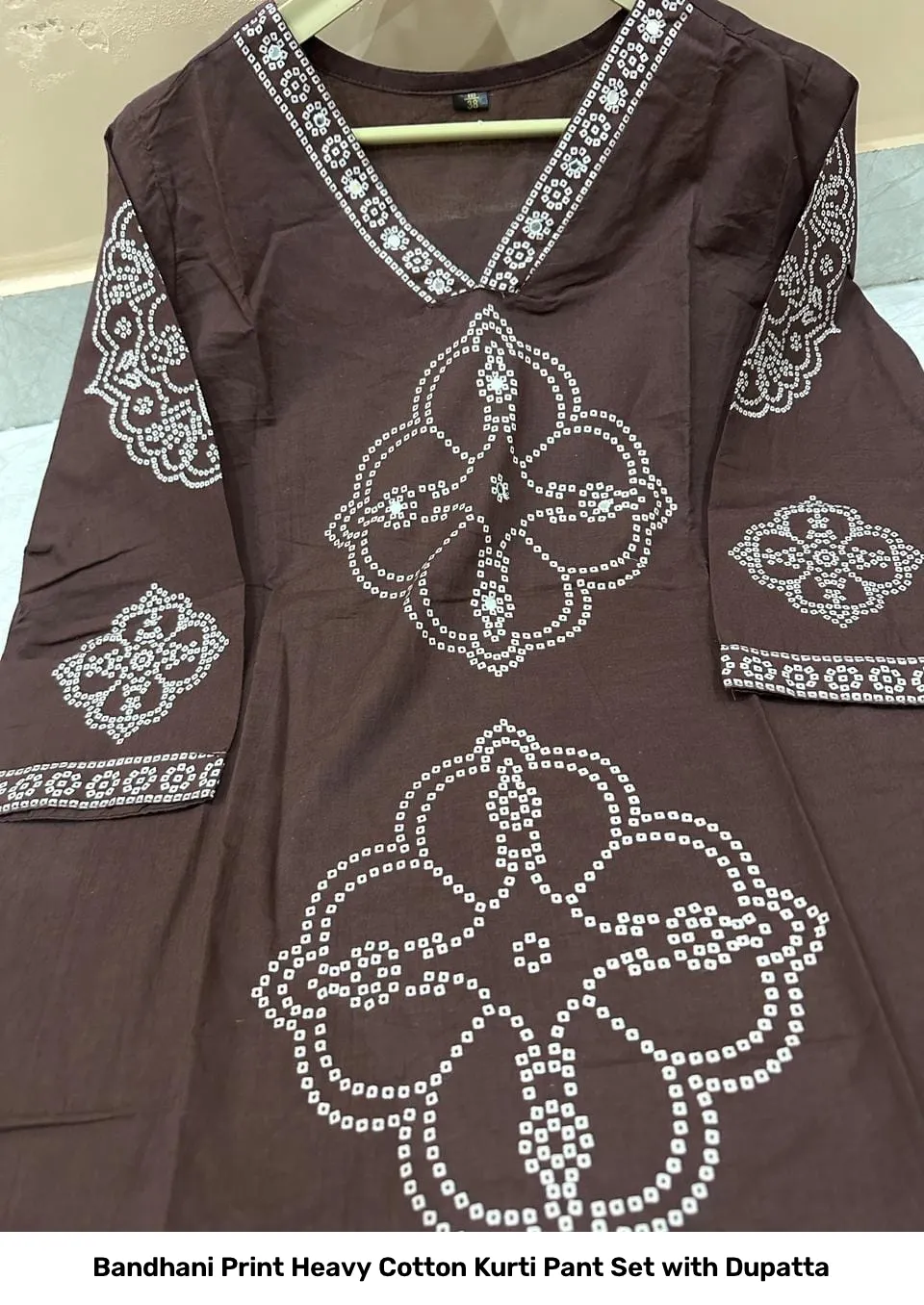 Bandhani Print Heavy Cotton Kurti Pant Set with Dupatta 3