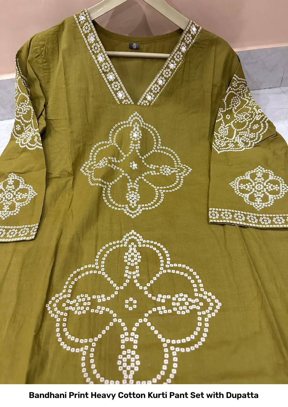 Bandhani Print Heavy Cotton Kurti Pant Set with Dupatta 4