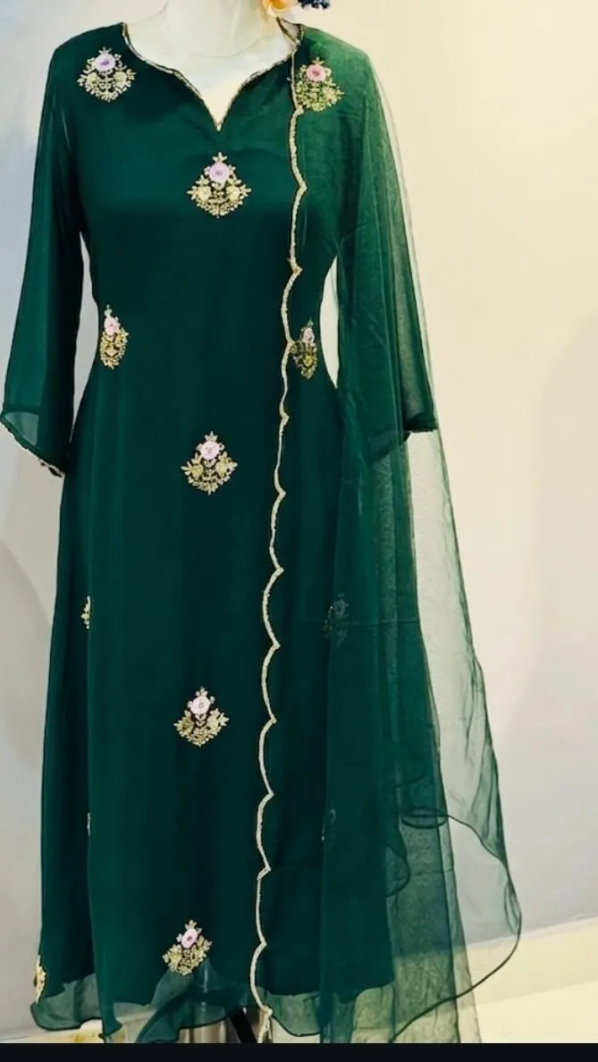 Bottle Green Embroidered Kurta with Scalloped Dupatta