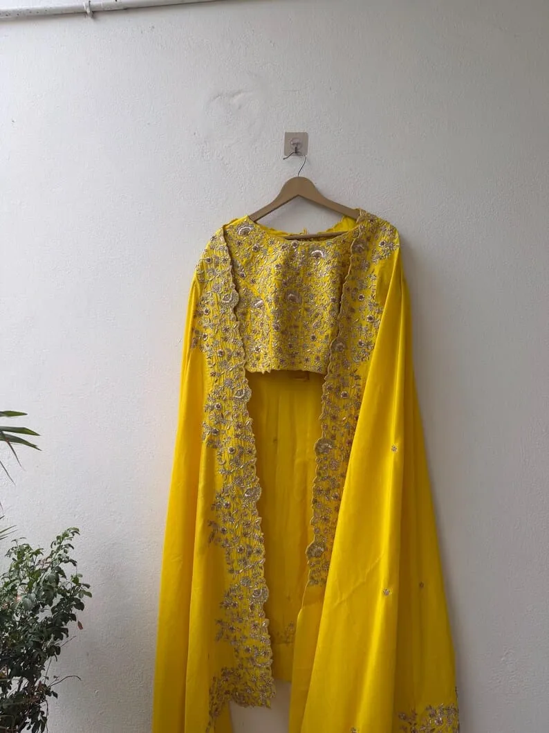 Bright Yellow Scallop Border Saree with Heavy Maggam Work Blouse | Pure Silk Haldi Saree for Bride & Bridesmaid