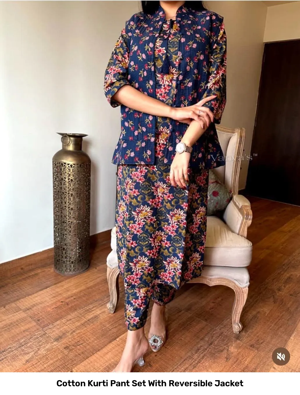 Cotton Kurti Pant Set With Reversible Jacket 3