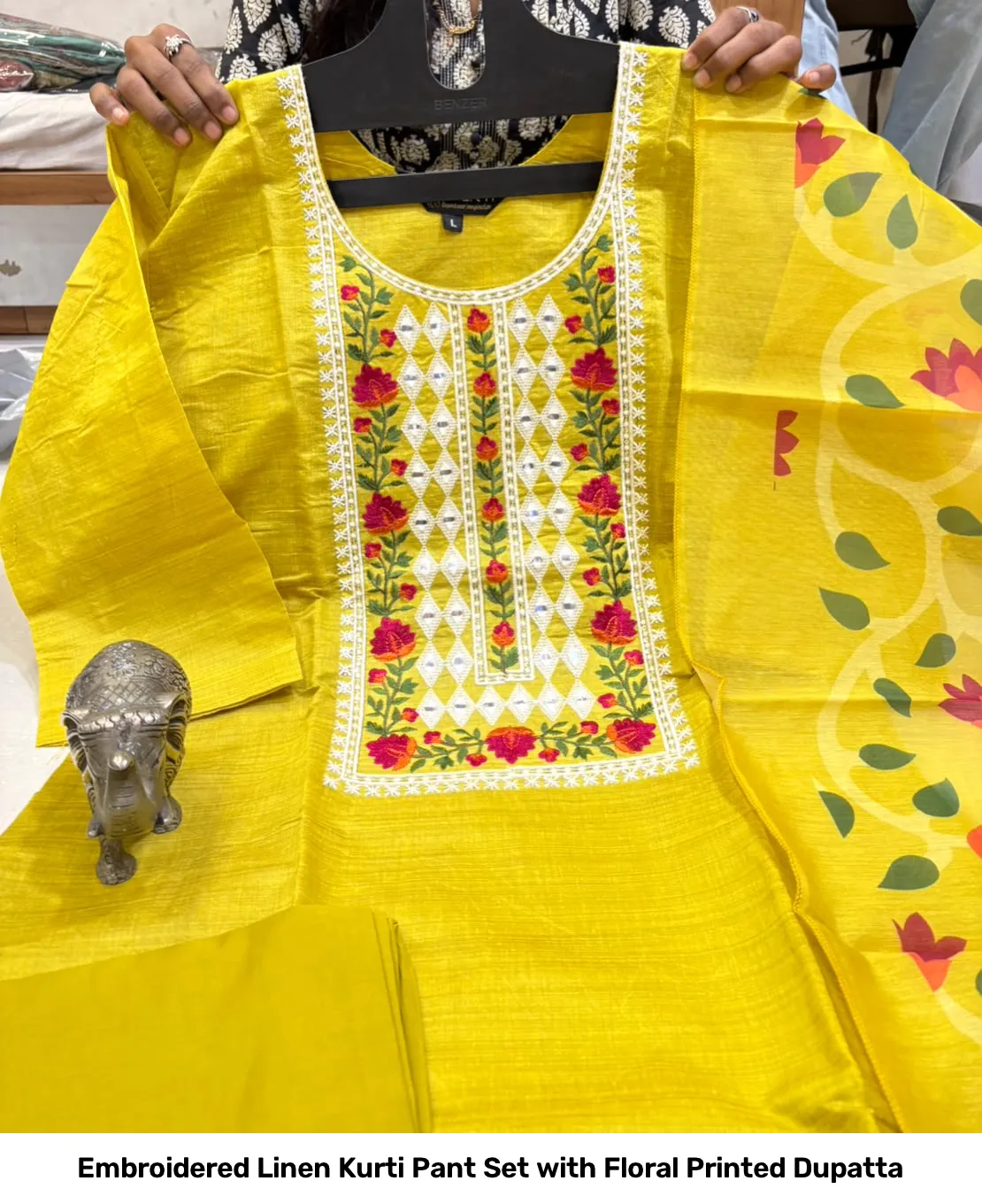 Embroidered Linen Kurti Pant Set with Floral Printed Dupatta 11