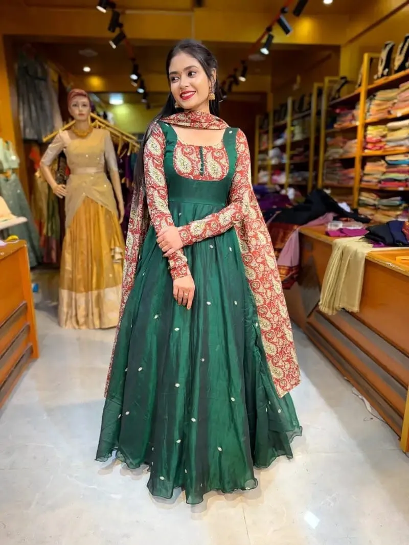 Kalamkriti Embroidered Georgette Anarkali Gown with Chanderi Dupatta – Full Flared Ethnic Long Dress 1